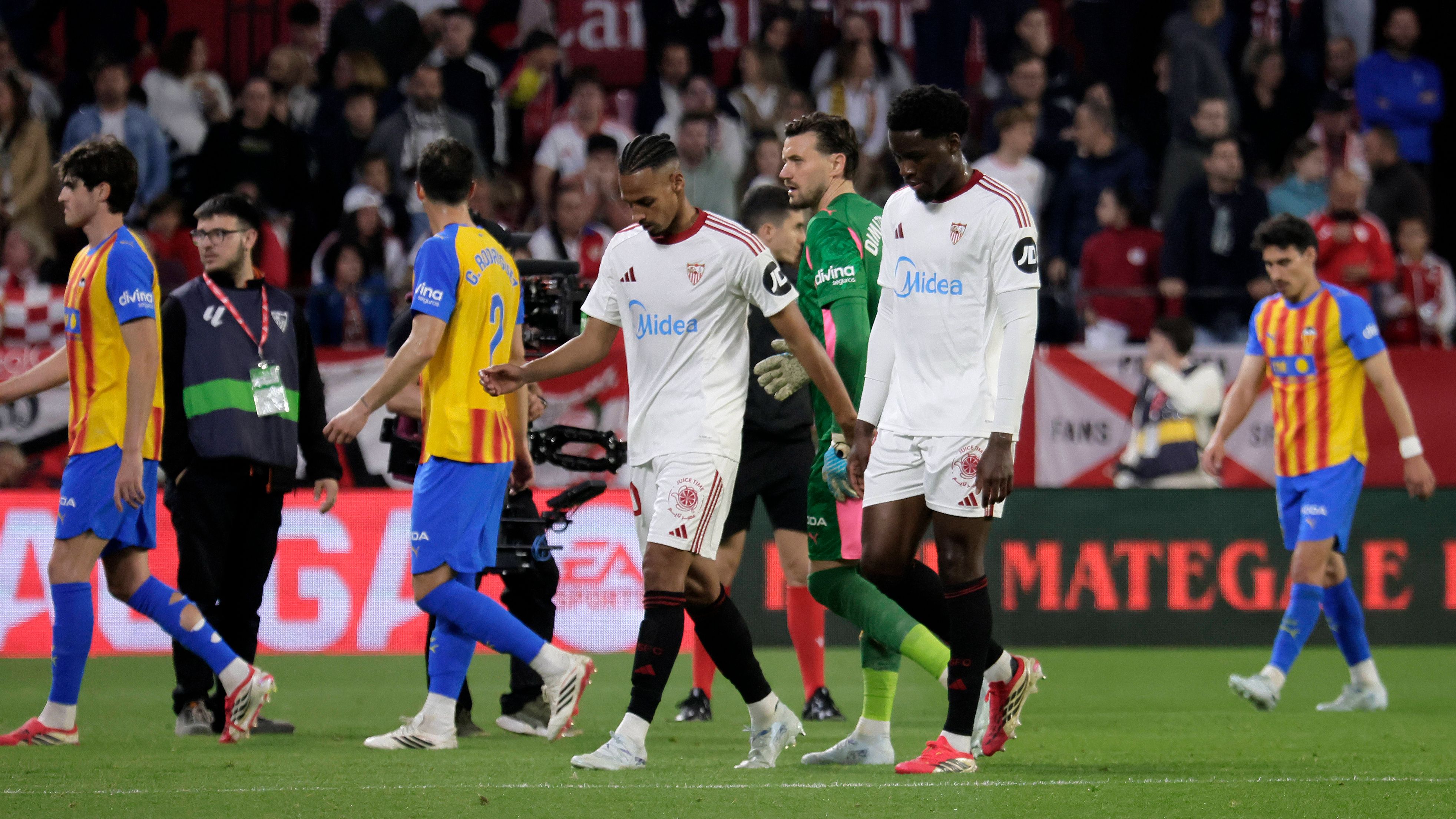 El vestuario coincide: "Regalamos los goles; hay que echarle más huevos"