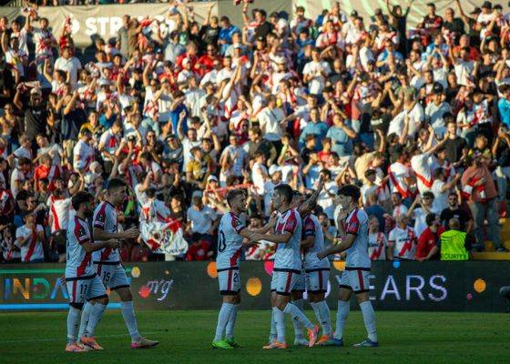 El Rayo duda sobre las dimensiones de Vallecas