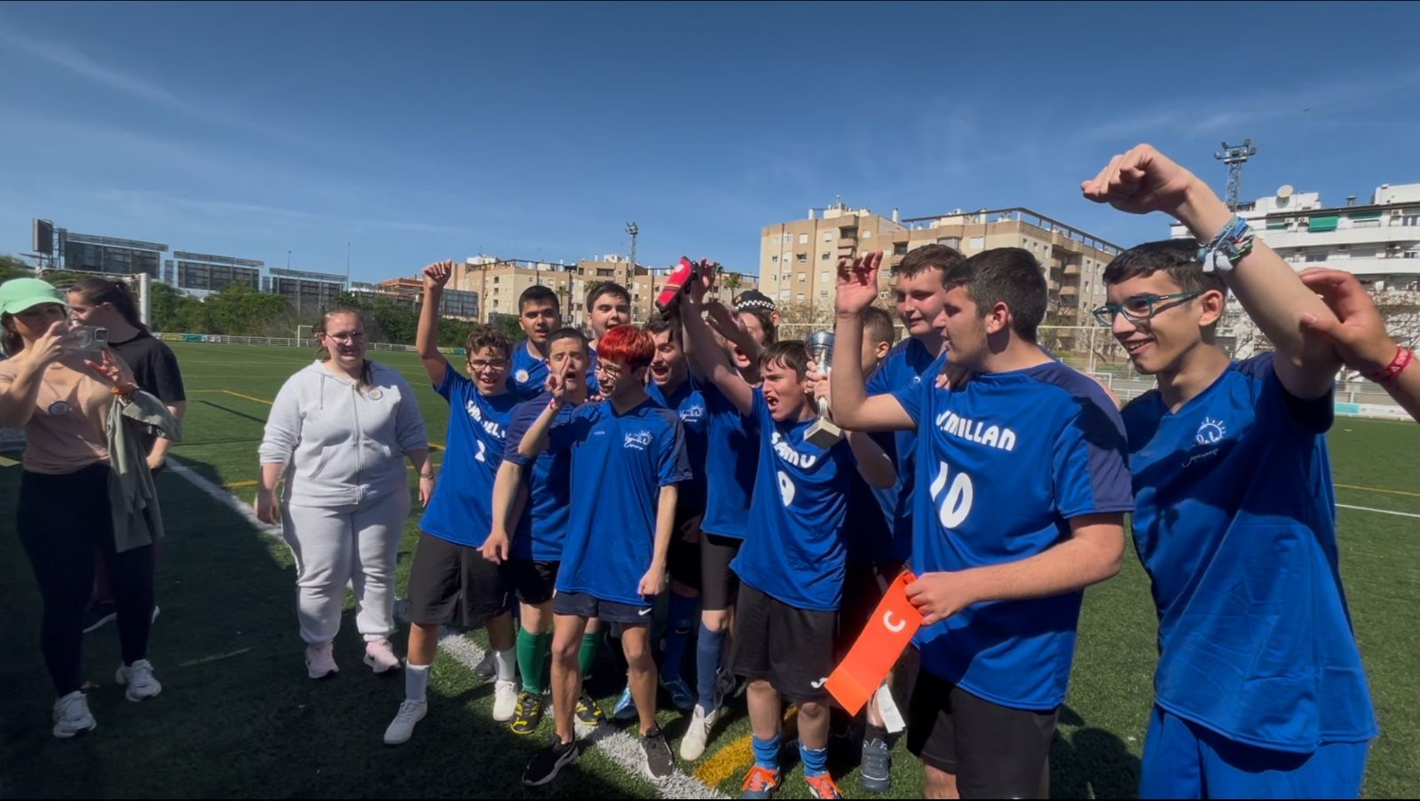 Fútbol, solidaridad e inclusión: una inolvidable mañana en Sevilla