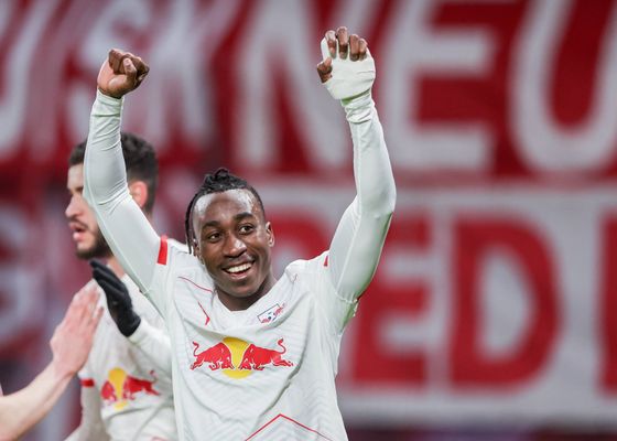 El Bayern acecha pero el RB Leipzig se mantiene firme: Diomande no se vende por menos de 100 millones