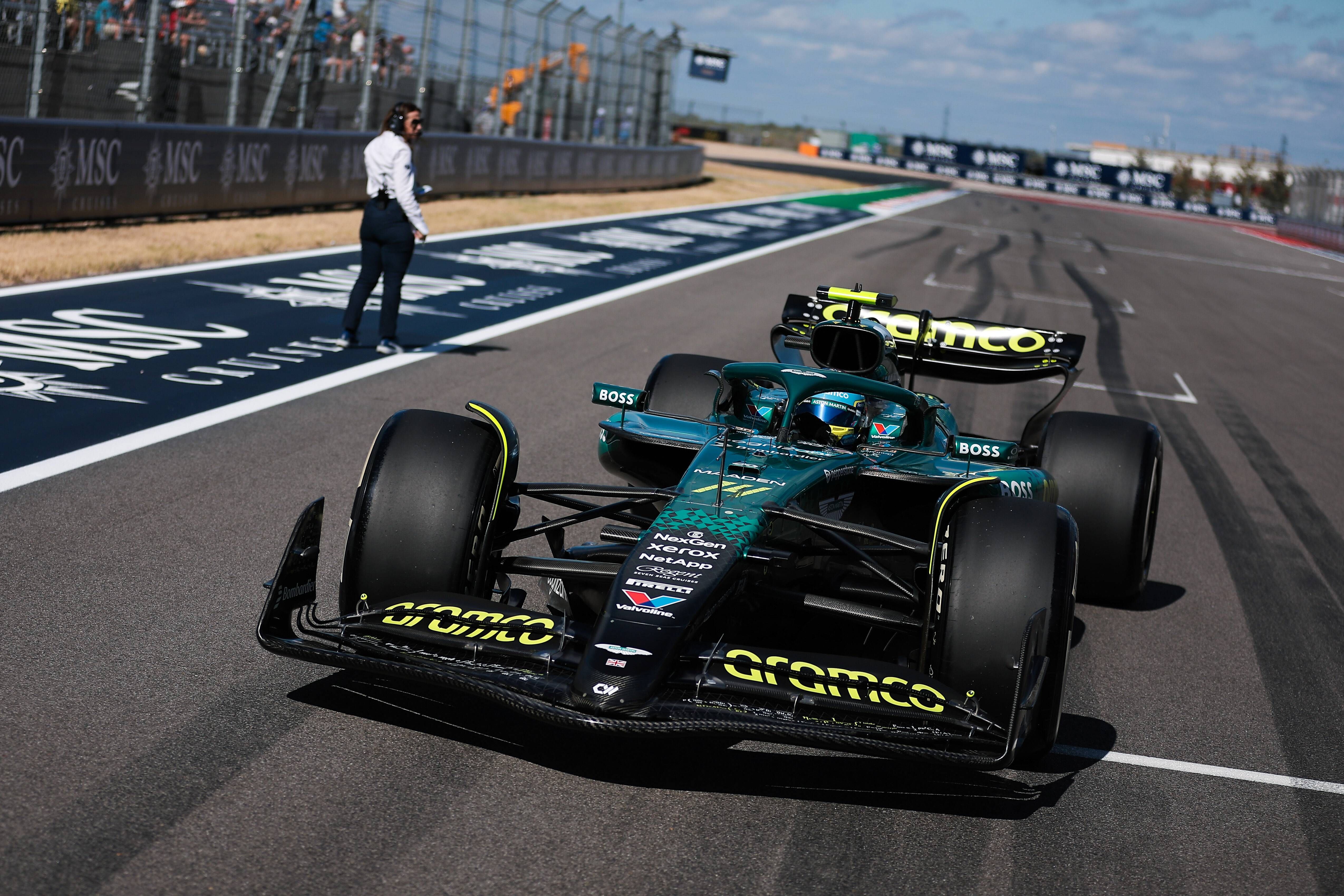 Fernando Alonso lanza un optimista mensaje tras el desastre en Austin