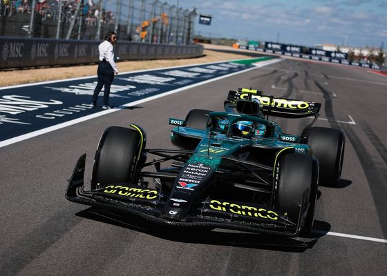 Fernando Alonso lanza un optimista mensaje tras el desastre en Austin