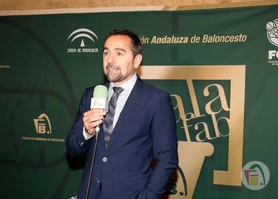 La piscina cubierta, el nuevo proyecto entre manos que tiene la UPO