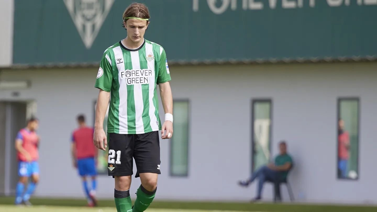 Hay lío con Félix: la RFEF se niega a desconvocarlo para que juegue ante el Athletic
