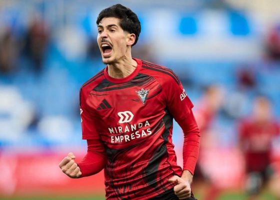 Carlos Fernández sigue dando buenas noticias a la Real Sociedad: ya apunta a sus mejores años 