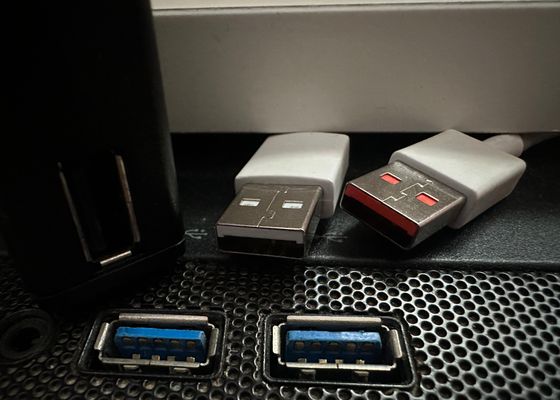 Para gustos, colores de USB: ¿Qué significa cada color de los cables de carga?