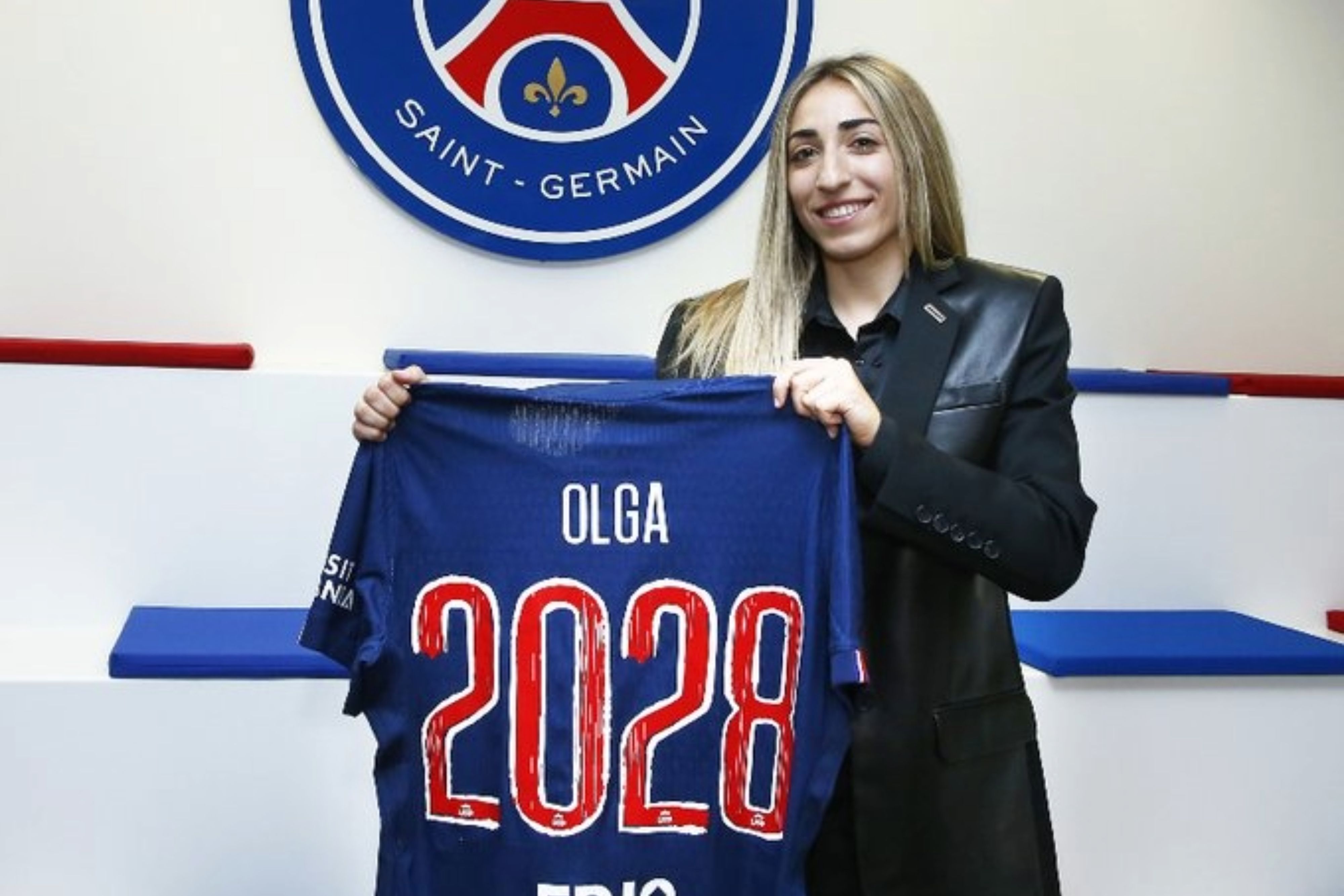 Oficial: Olga Carmona firma con el PSG
