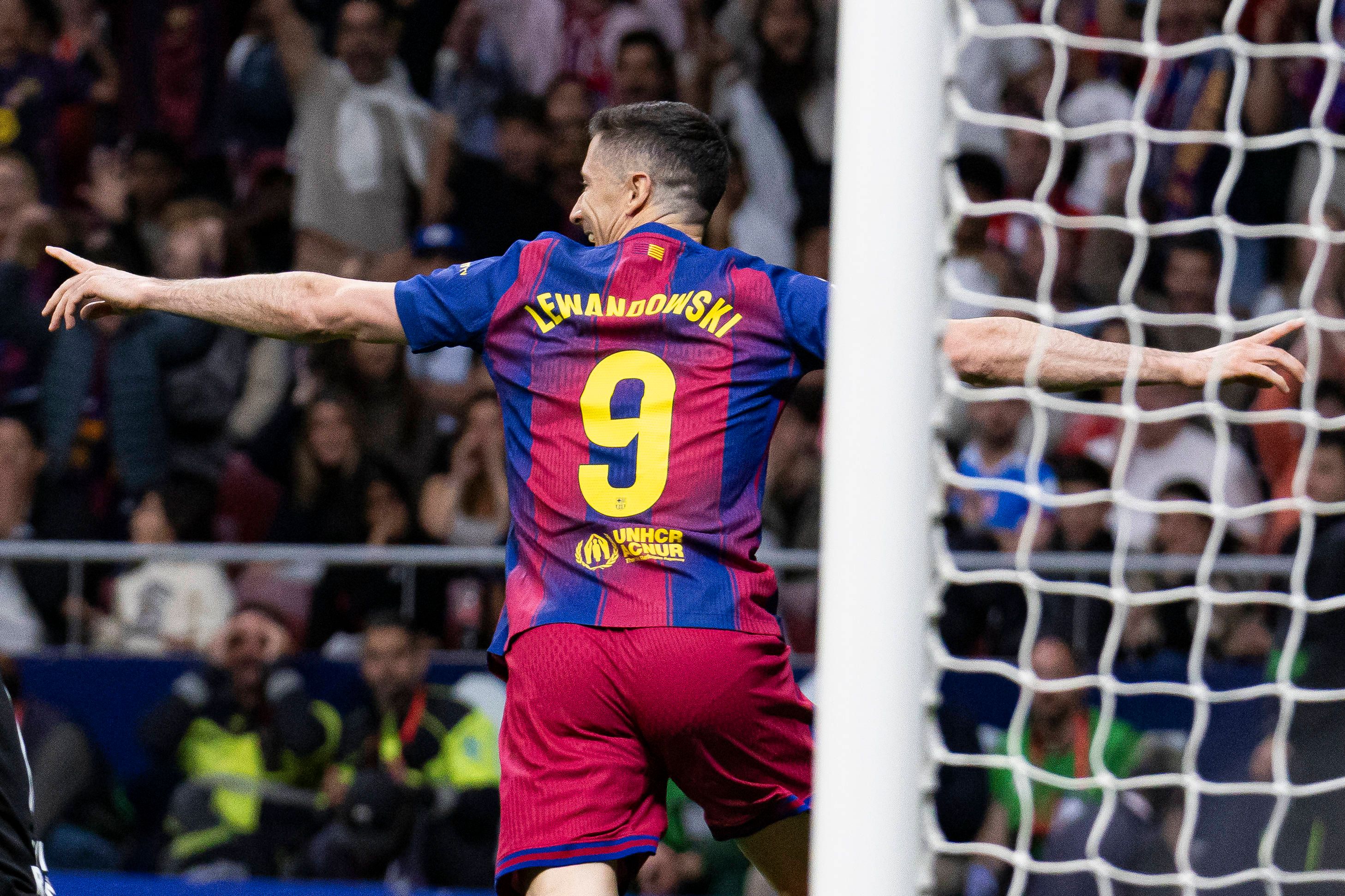 Atlético de Madrid 1-2 FC Barcelona: Lewandowski dicta sentencia en el Metropolitano y acerca el título al Barça
