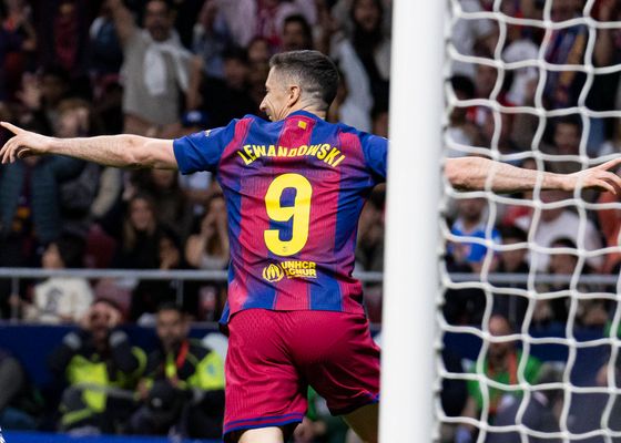 Atlético de Madrid 1-2 FC Barcelona: Lewandowski dicta sentencia en el Metropolitano y acerca el título al Barça