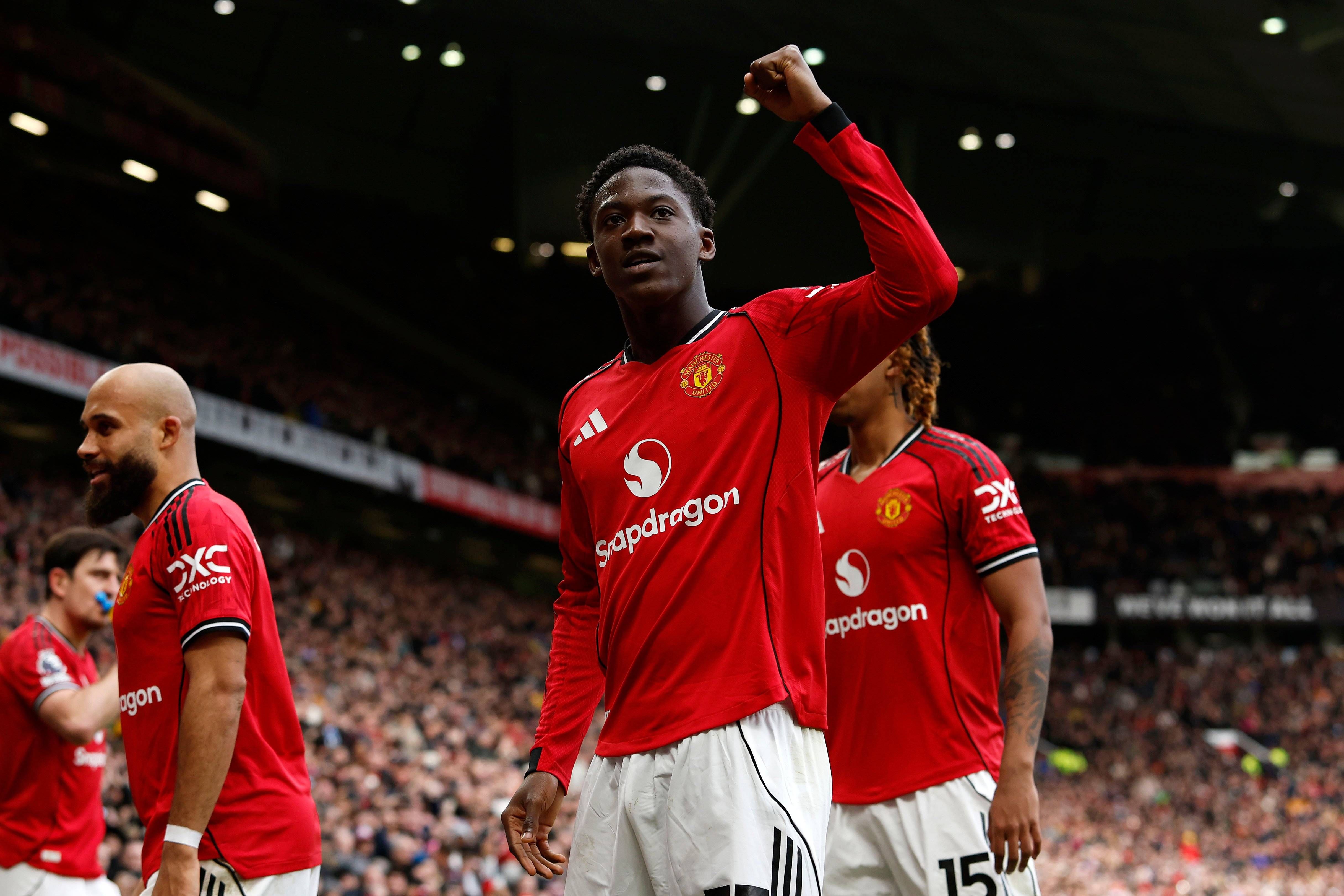 Michael Carrick confirma que la renovación de Kobbie Mainoo está muy cerca