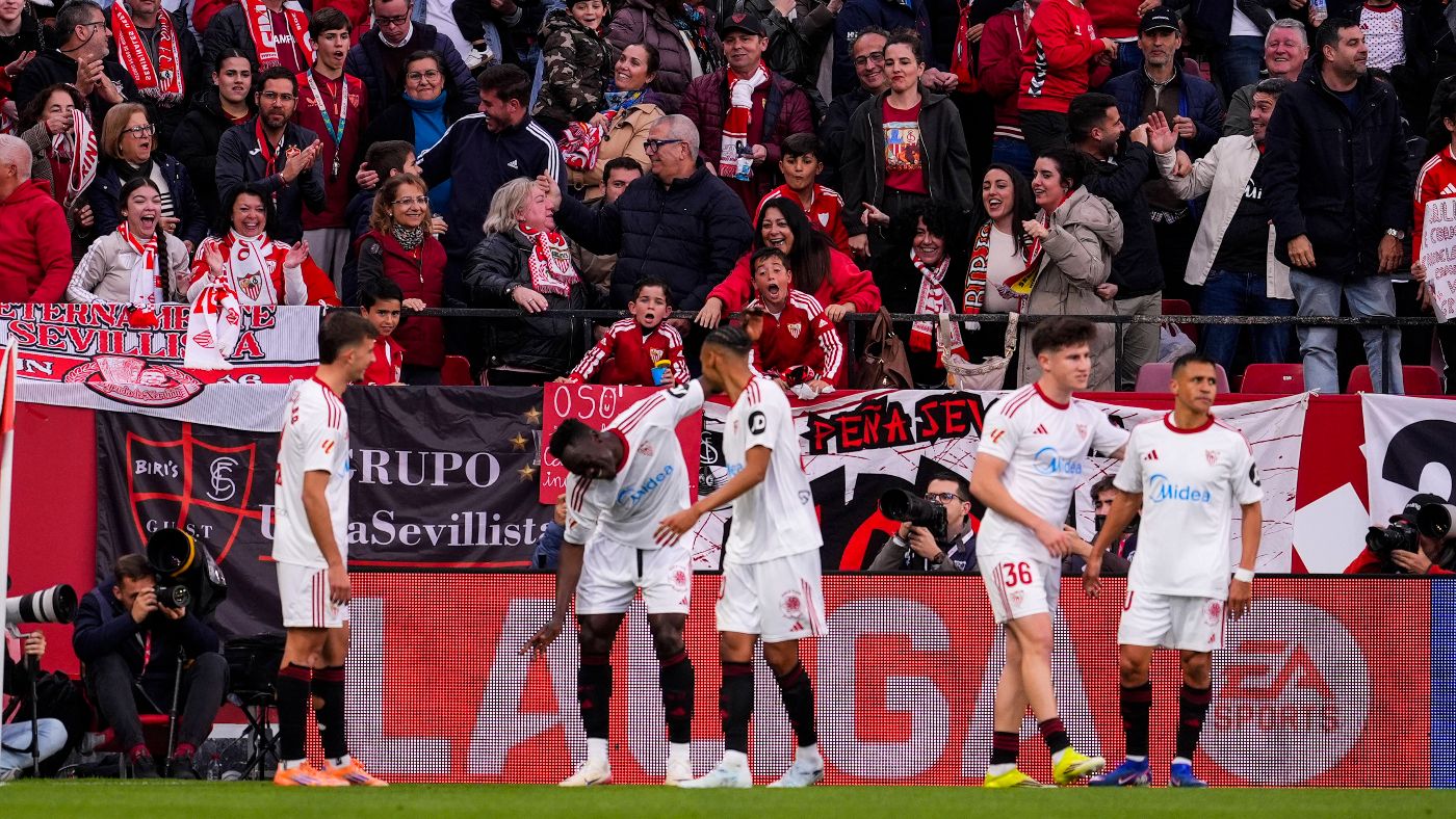 Un Sevilla de pasos cortos: Almeyda marca un récord de imbatibilidad inédito en tres temporadas  