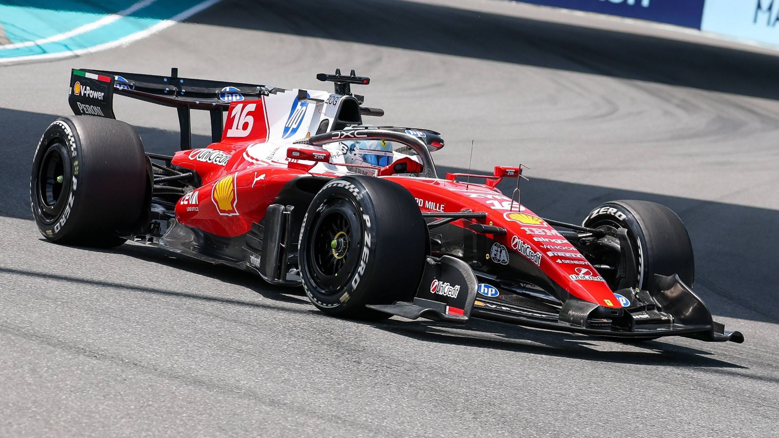Ferrari avisa en Miami, Aston Martin no da señales de vida y Carlos Sainz empieza con una sonrisa