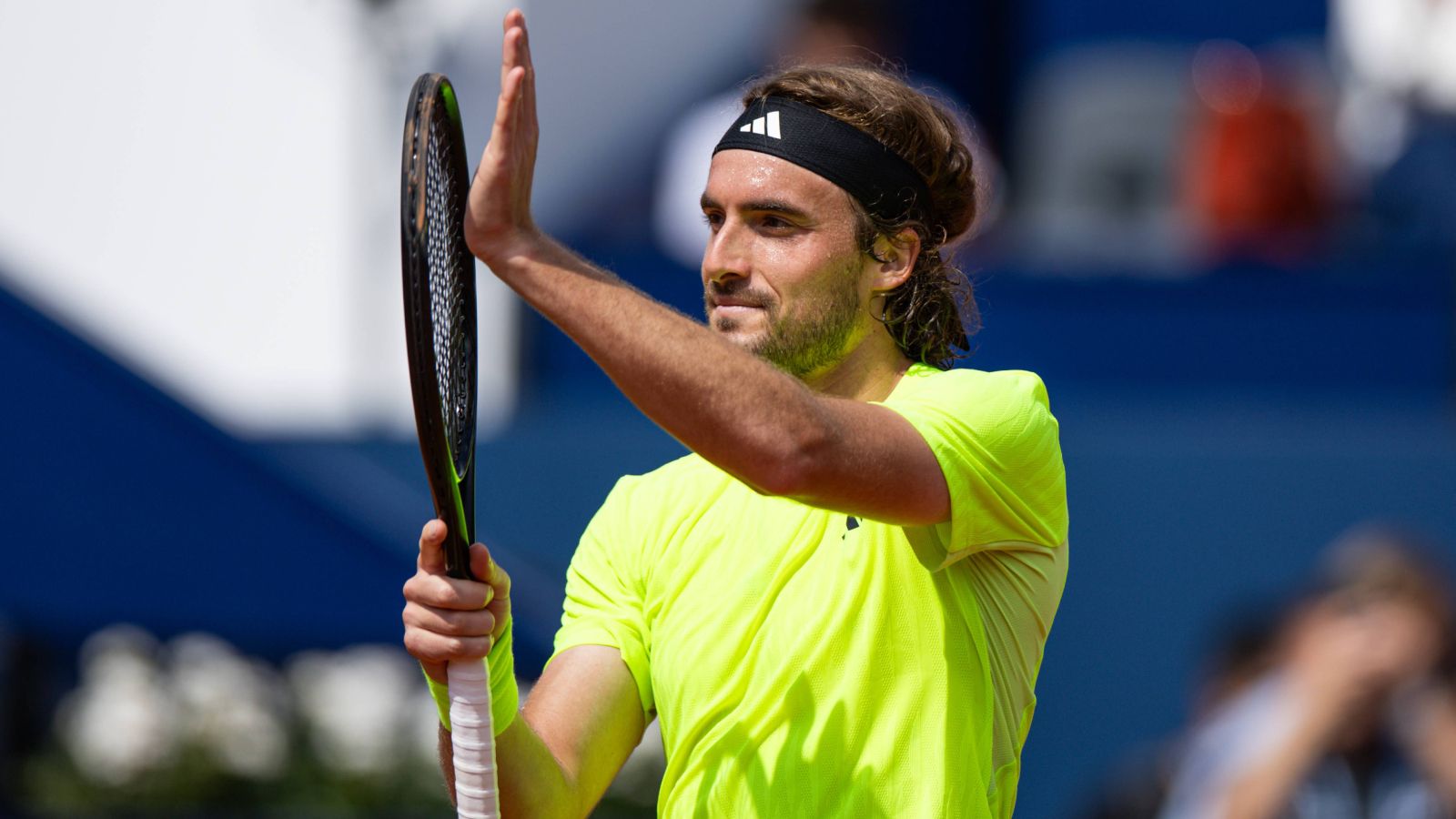 Tsitsipas se despide de Barcelona por la puerta de atrás por culpa de una lesión