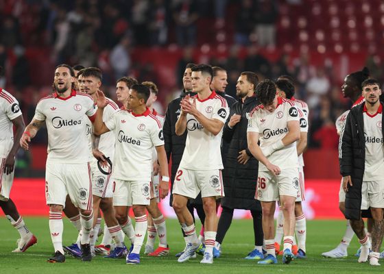 El Sevilla se encomienda a Nervión: "Todos de Rojo" y con precios populares para las dos finales