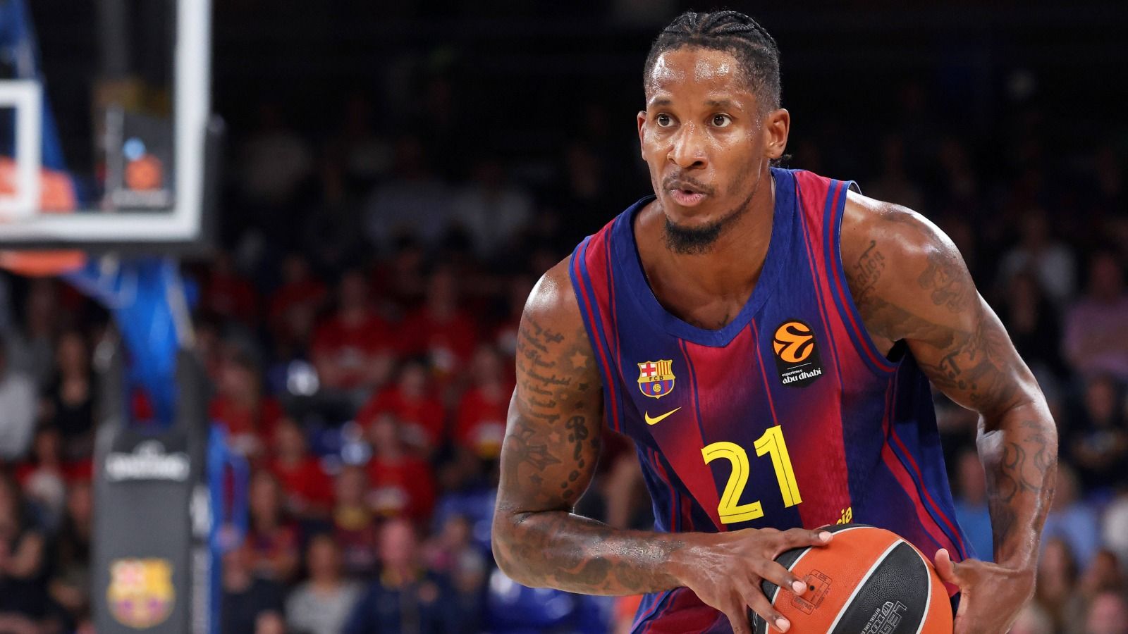 El Barça encuentra el rumbo justo a tiempo para regalarse una vida extra