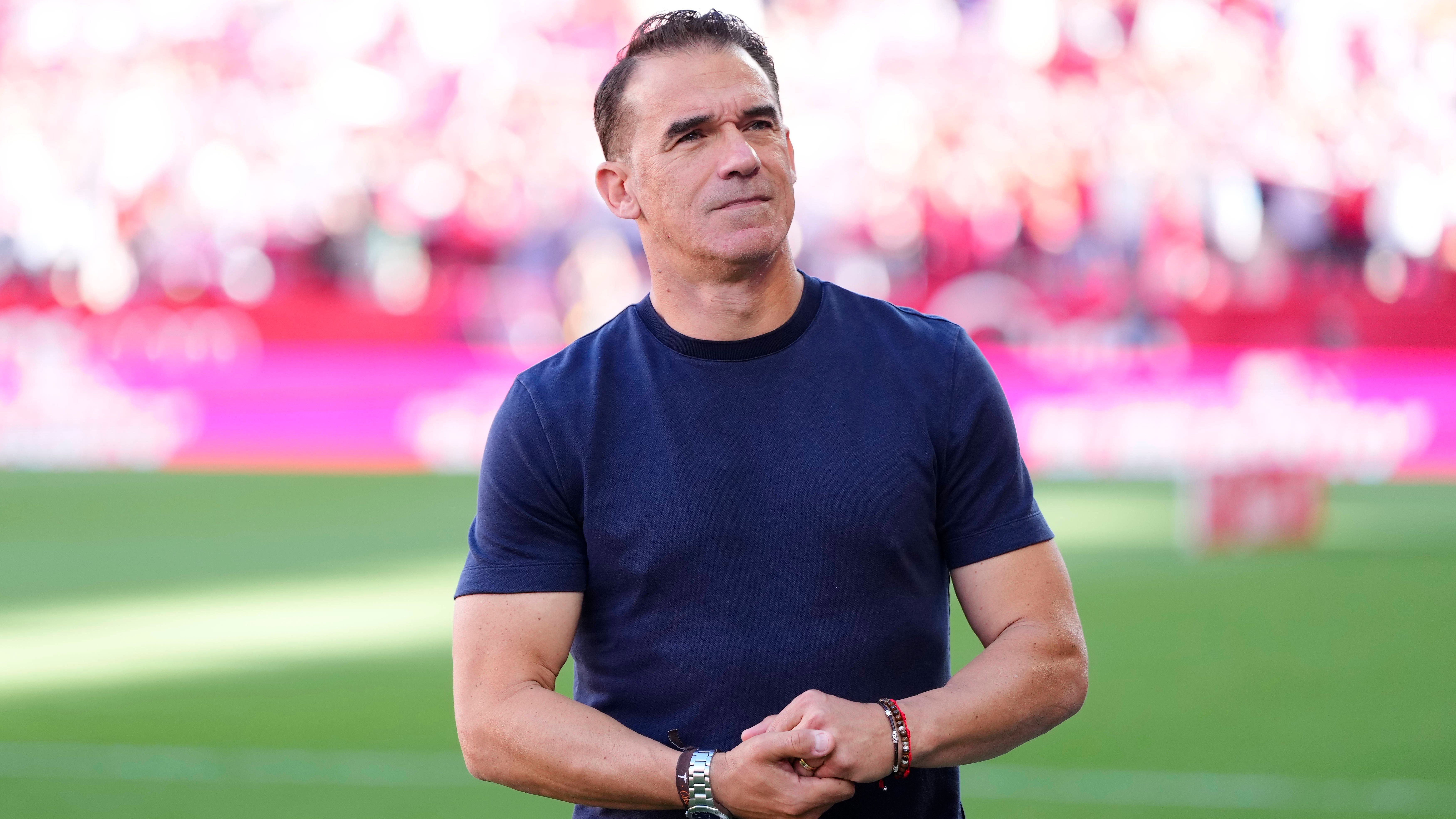 García Plaza lanza un mensaje a la afición del Sevilla y recibe una respuesta sobre su continuidad