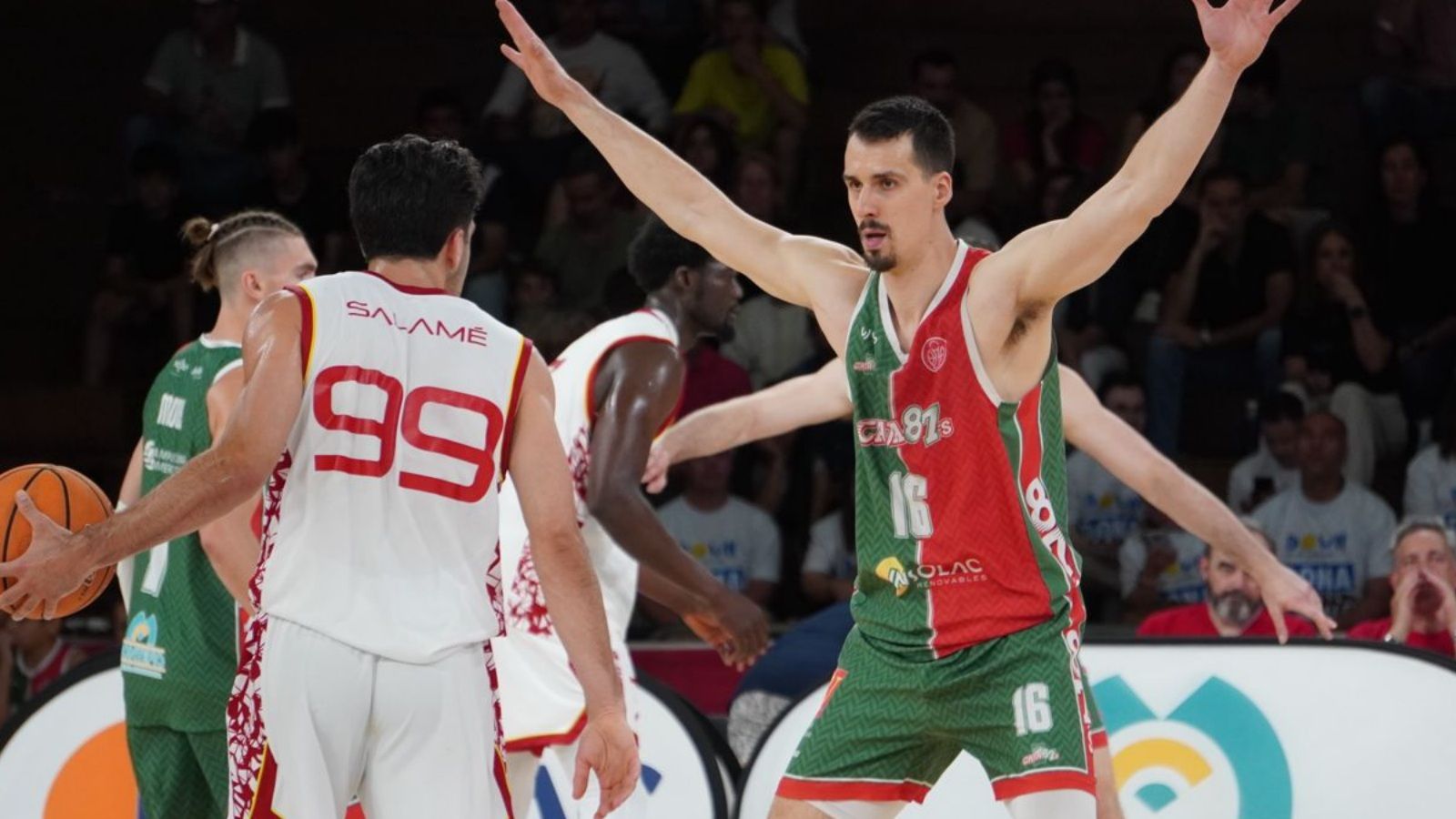 El Caja87 tira de épica y se mete en la final por el ascenso