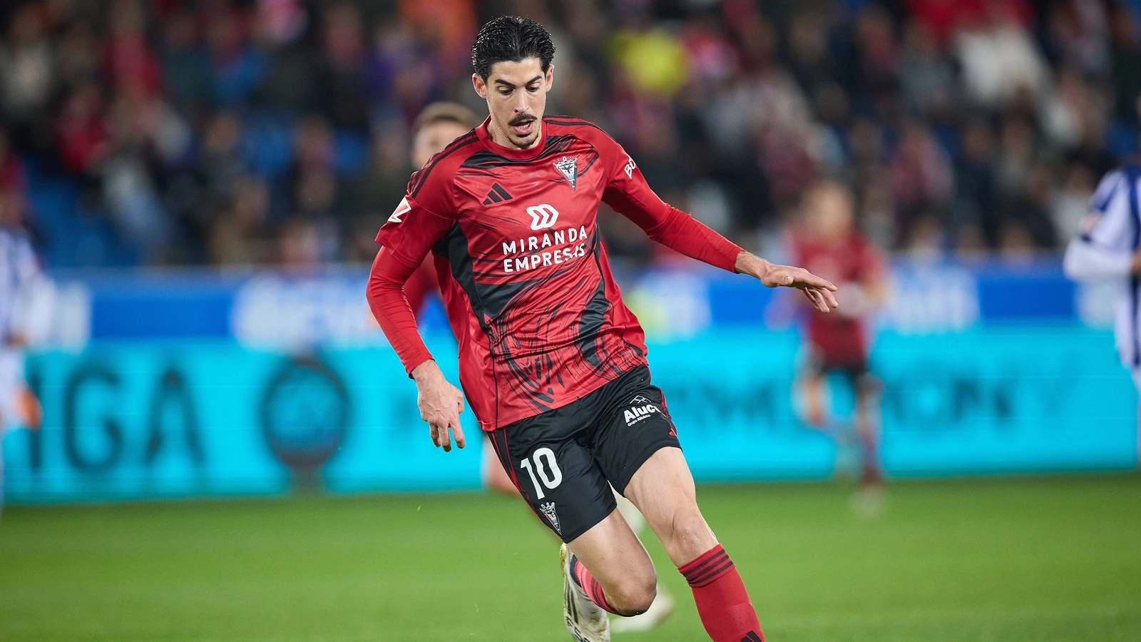 Carlos Fernández explota con el Mirandés y sus números lo confirman