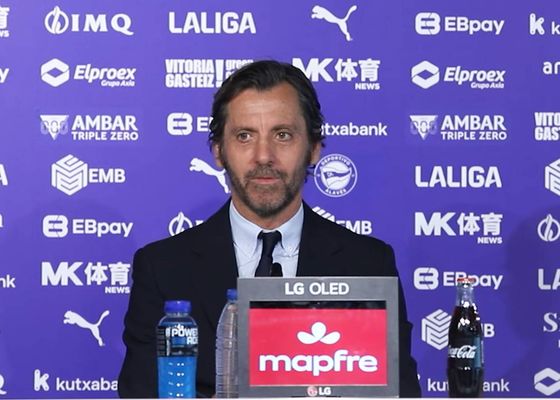 Quique Sánchez Flores explica el plan en el Alavés: "La idea es que no haya sufrimiento y que se pueda aspirar a algo más"