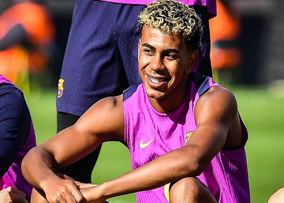 Jordi Roura y el primer día de Lamine Yamal en el Barcelona: "Cuando lo fichamos caminaba un poco raro, con las piernas un poco torcidas"