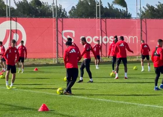 Januzaj marca la sesión previa a la final frente al Alavés