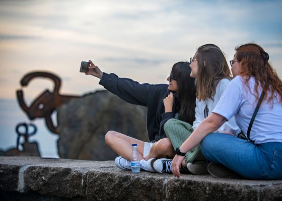 España suspende en turismo: la reputación baja a un 4,3