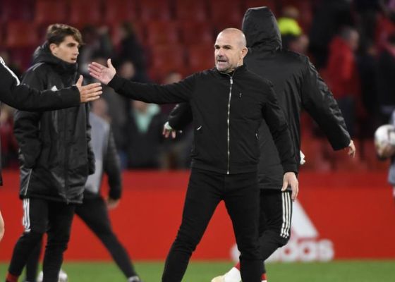Paco López, ante la falta de victorias como visitantes: "Vamos a Villarreal sin pensar en que lo hacemos fuera"