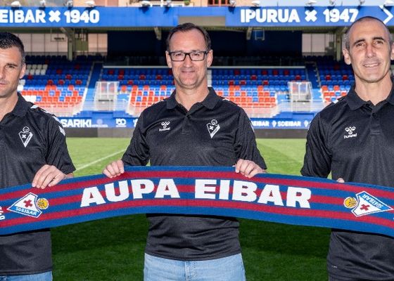 El Eibar renueva a Joseba Etxeberria