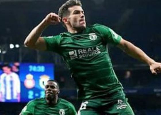 El canterano del Sevilla que ha recibido ofertas de medio mundo en este mercado