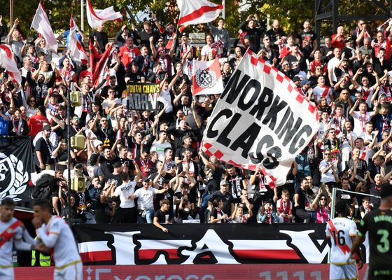 El Rayo mueve ficha tras las palabras de Ayuso sobre el estadio de Vallecas