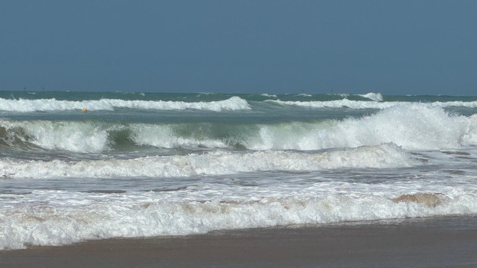 Varias playas de Cádiz en peligro de desaparecer: Chipiona, Rota, Chiclana, Sanlúcar y Conil, en alerta