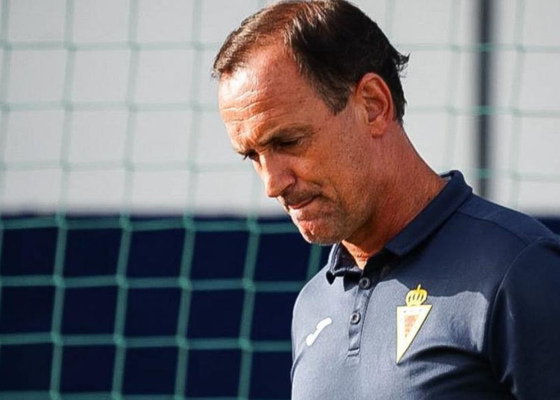 Tras ser despedido, Etxeberria entra en conflicto con el Real Murcia
