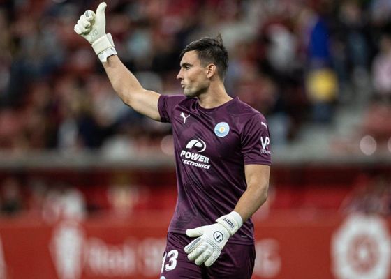 El Getafe anuncia competencia para David Soria