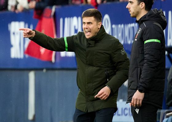Alessio Lisci no elude la polémica del Osasuna -Villarreal: "No me ha gustado el arbitraje"