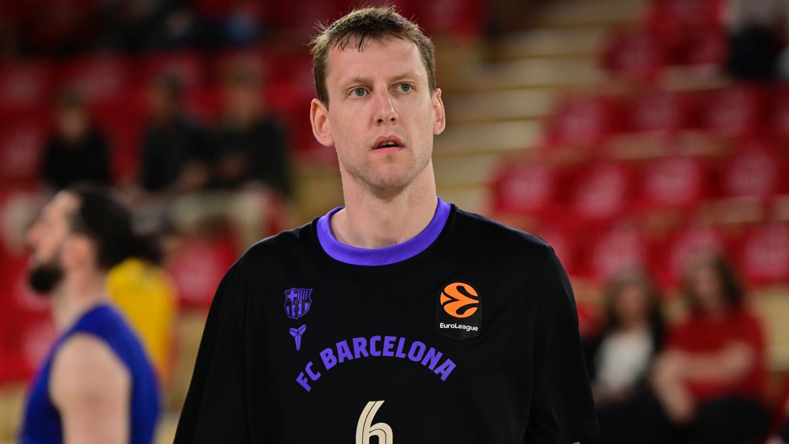 Jan Vesely, el primero en salir de un Barça que hará limpia en la plantilla