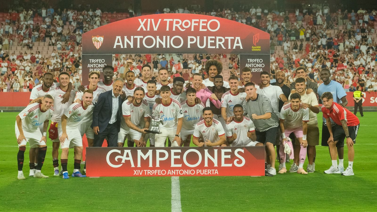 Sevilla 2-2 (4-1) Al-Qadsiah: Castrín tira el último beso al cielo a Puerta