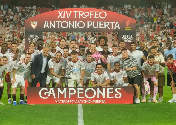 Sevilla 2-2 (4-1) Al-Qadsiah: Castrín tira el último beso al cielo a Puerta
