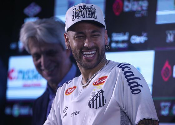 Neymar recibe una herencia multimillonaria... ¡de un desconocido!