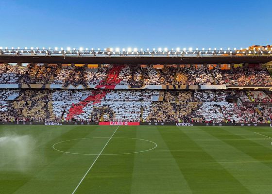 El Rayo Vallecano espera ansioso el visto bueno de la UEFA