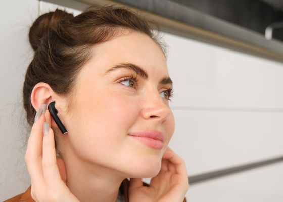 Si tus auriculares bluetooth son de estas marcas, tu privacidad está en serio peligro