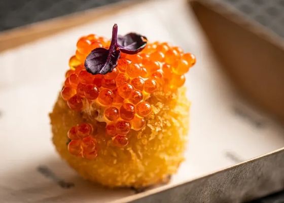 Sello de Dabiz Muñoz, alma propia: el restaurante donde el lujo sabe a comida callejera