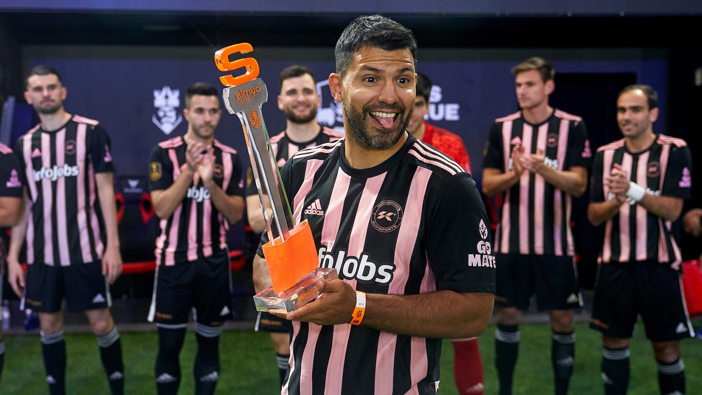 Agüero se lesiona en la Kings League y le surge un problema