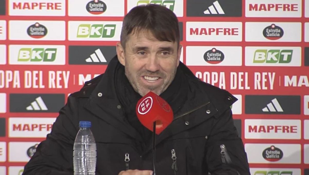 Cal y arena para el Alavés: Coudet, muy preocupado por la lesión de Lucas Boyé en la victoria ante el Sevilla