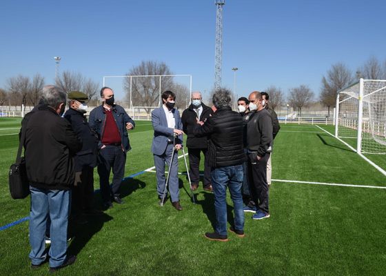 El Ayuntamiento adjudica 825.000 euros para mejorar tres centros deportivos de Sevilla