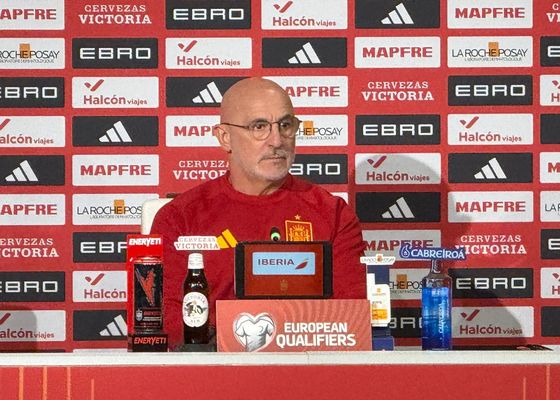 De la Fuente da esperanzas a Isco para el Mundial: "Él y otros tendrán esa oportunidad"