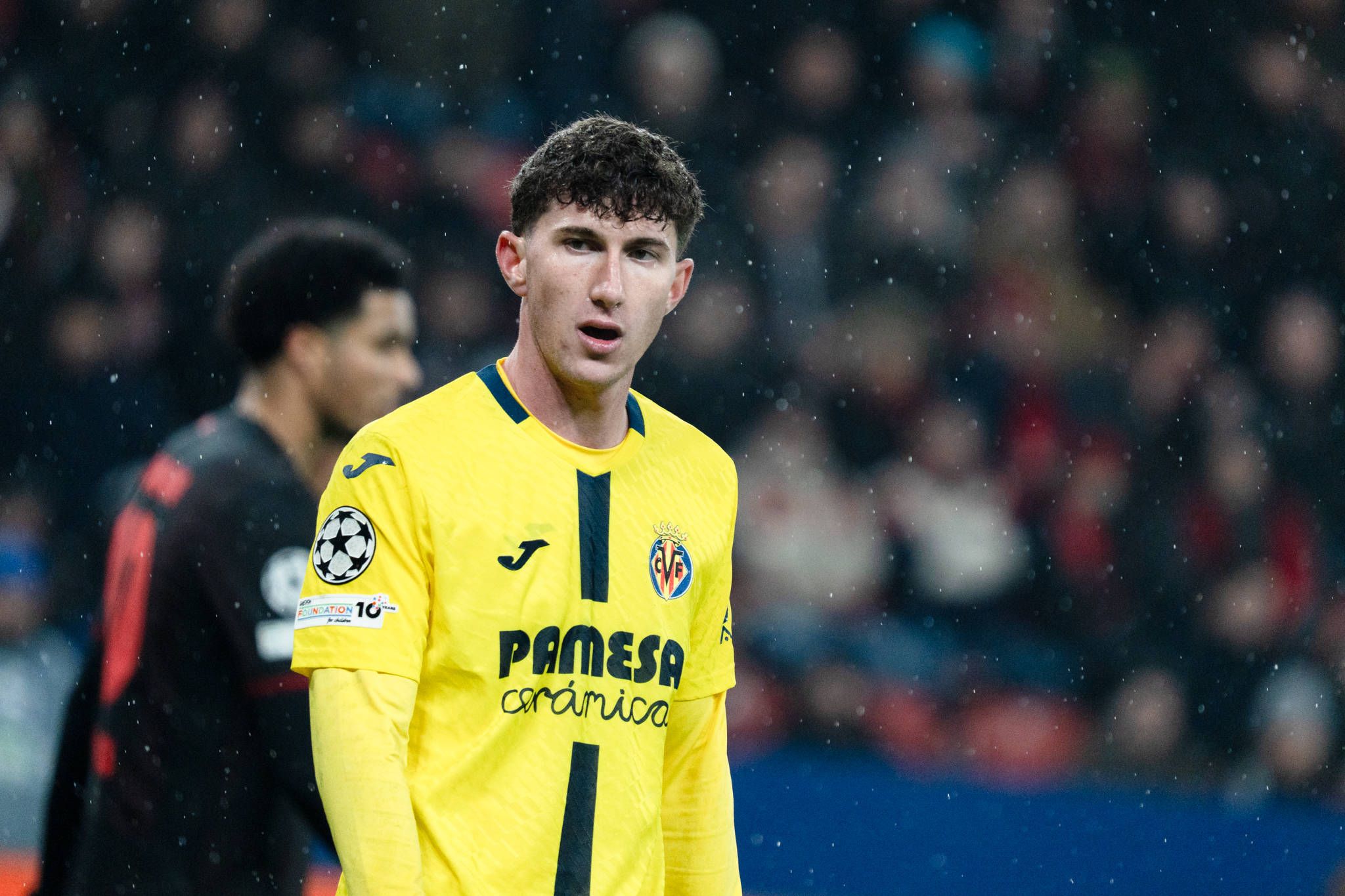 El Villarreal da un paso adelante con Pau Navarro y le otorga dorsal del primer equipo