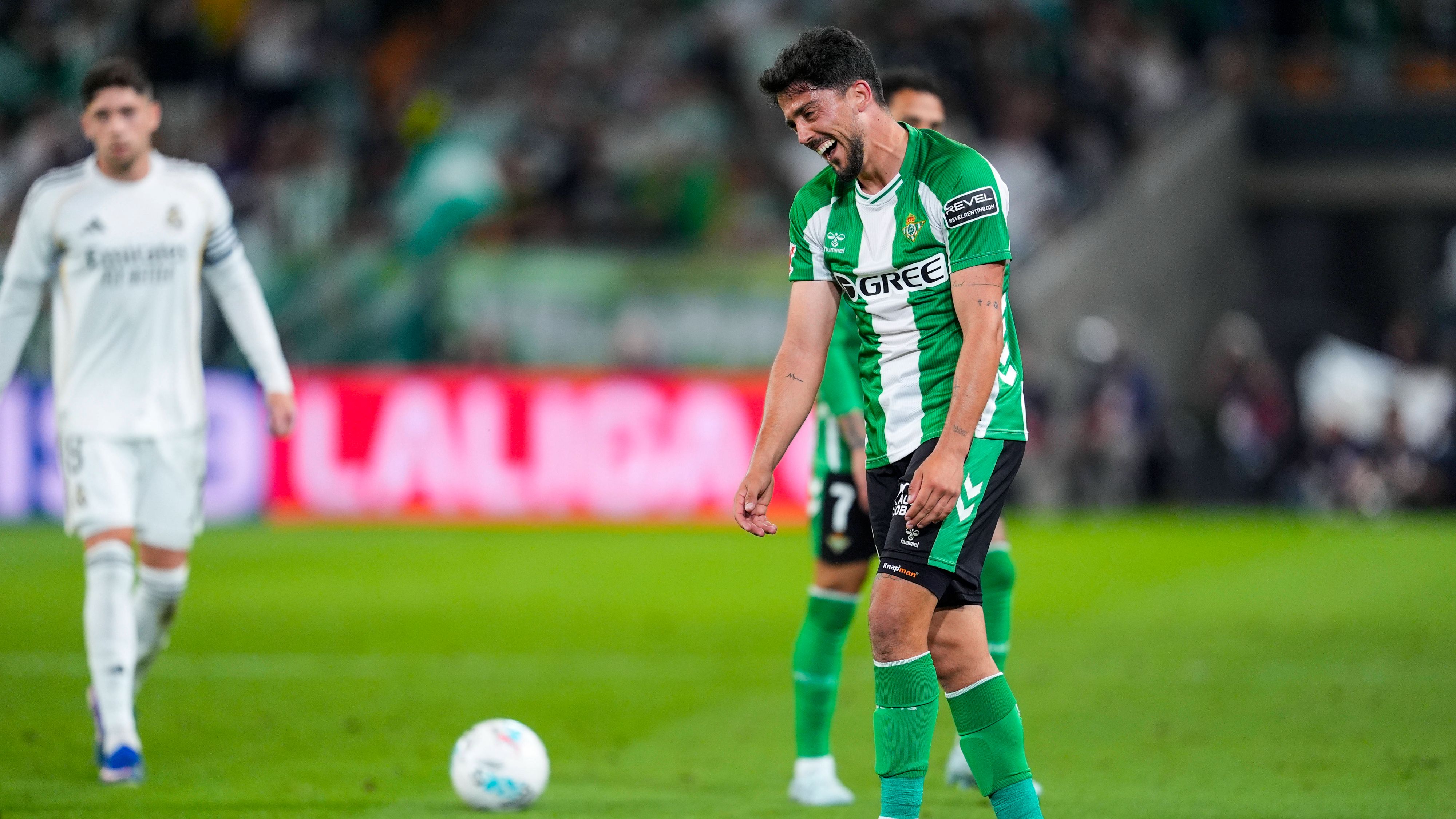 Fornals lo celebra, pero le sabe a poco: "Como mínimo nos merecimos lo que nos llevamos"