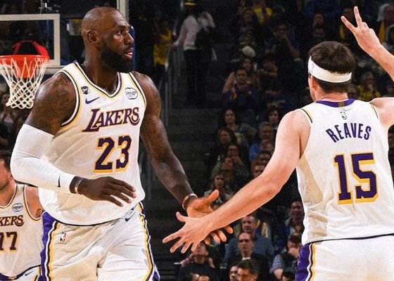 Los Lakers le dan una sorpresa a Luka Doncic por su cumpleaños