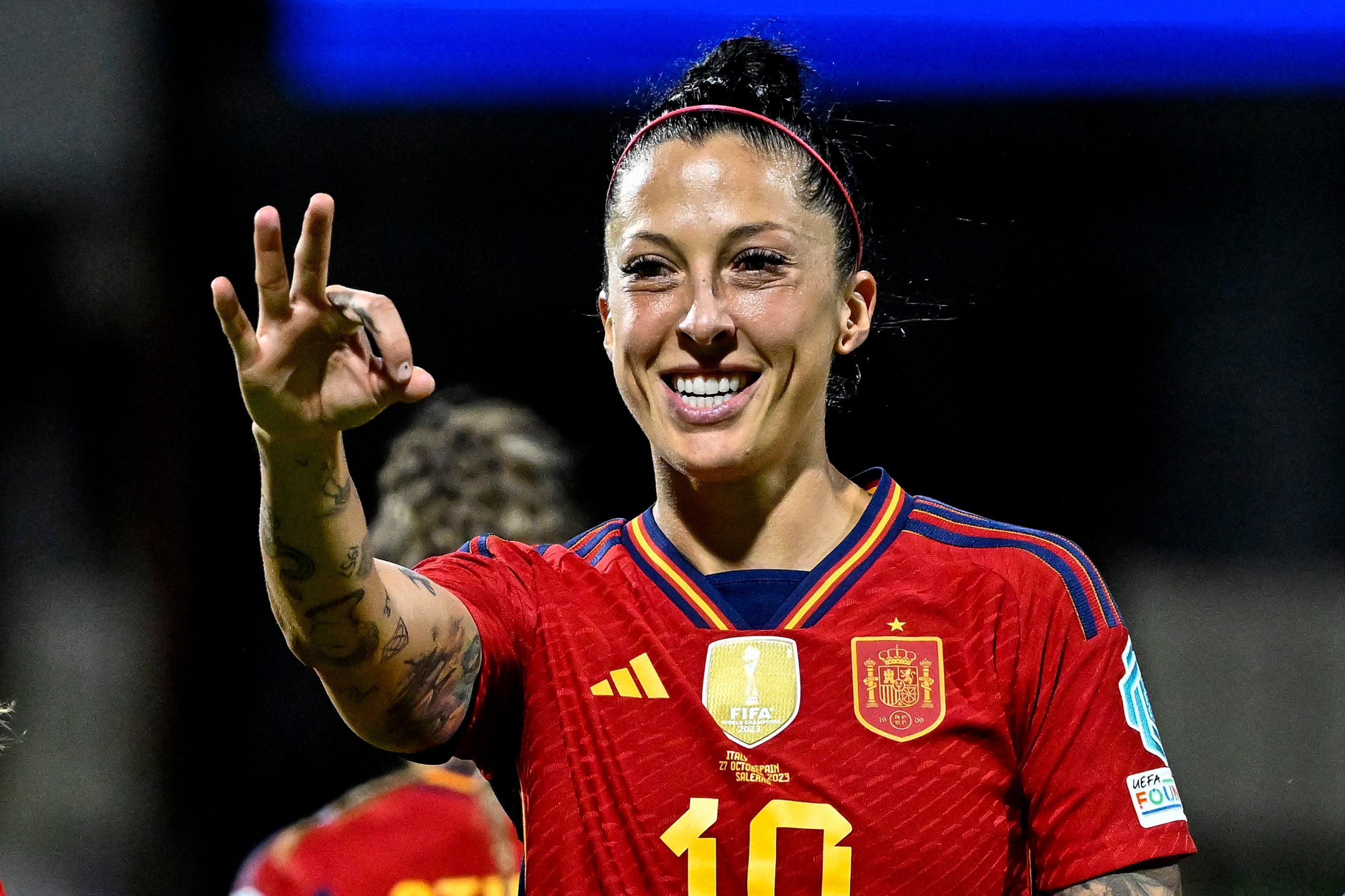 La nueva Selección de Sonia Bermúdez esconde varias reuniones secretas con Jenni Hermoso, Mapi León... Y traza una despedida sobre el campo