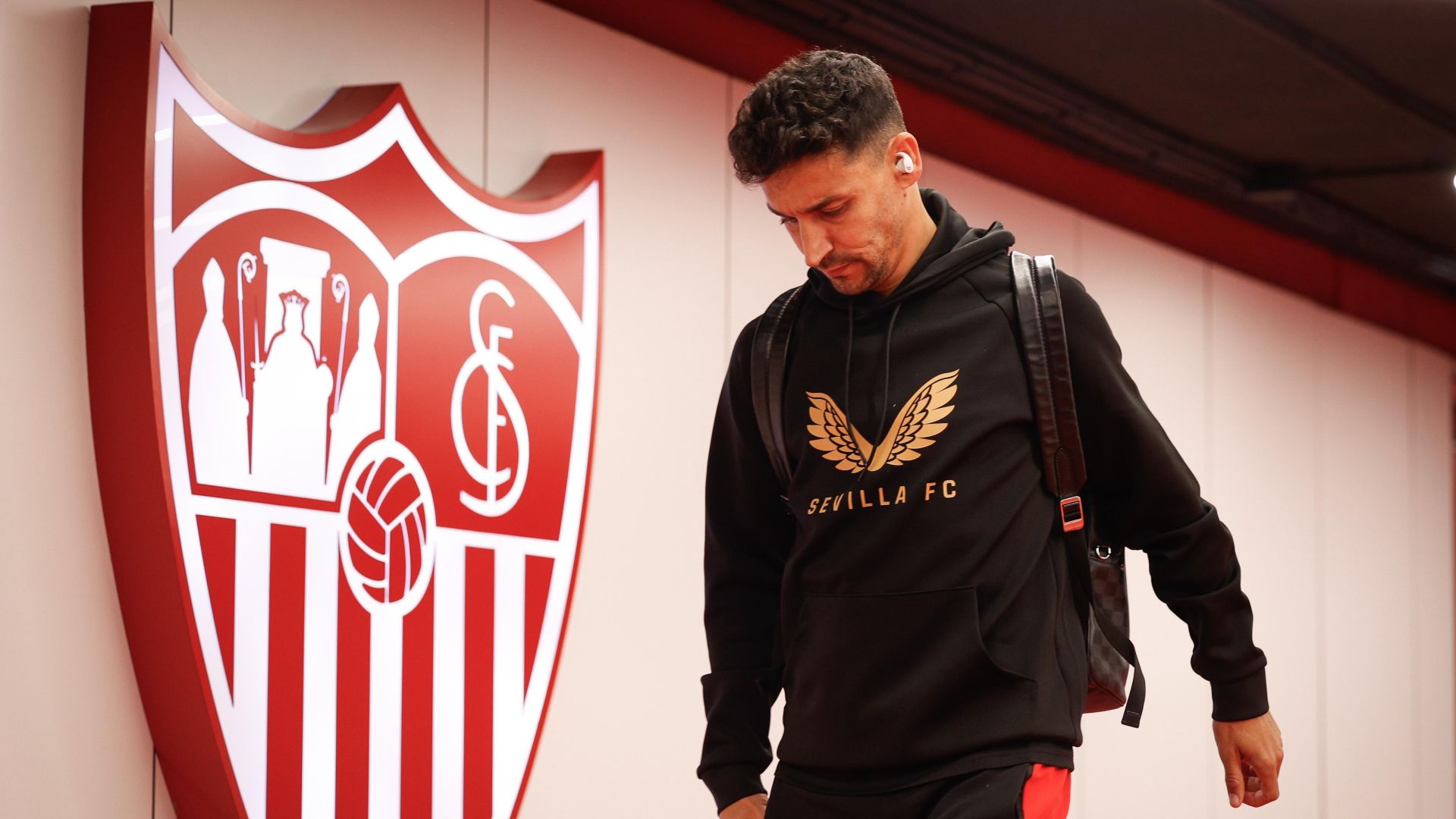 La RFEF dice que "A chuparla" el Sevilla y el homenaje a Jesús Navas